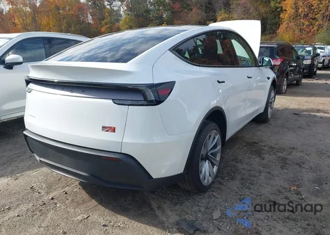 2026 Tesla Model Y Long Range Dual Motor All-Wheel Drive/Long Range Launch Series from USA, damaged, VIN 7SAYGDEE6TF330681